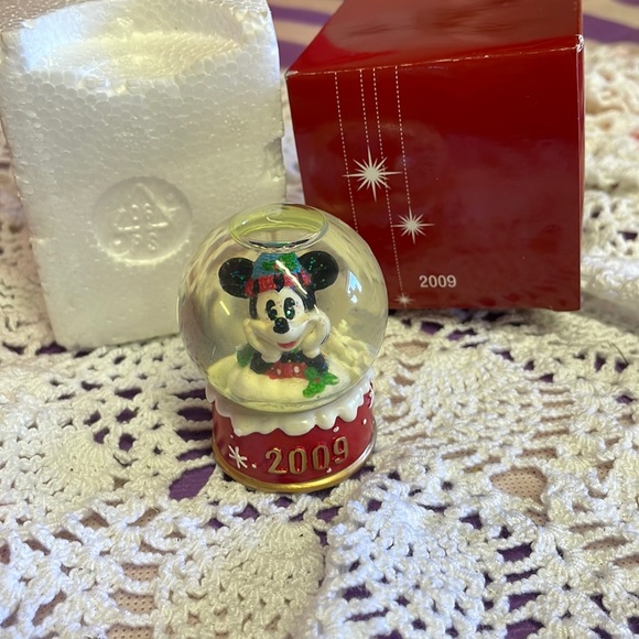 Disney Other - 2009 JCPenny Disney Minnie Mouse Snow Globe